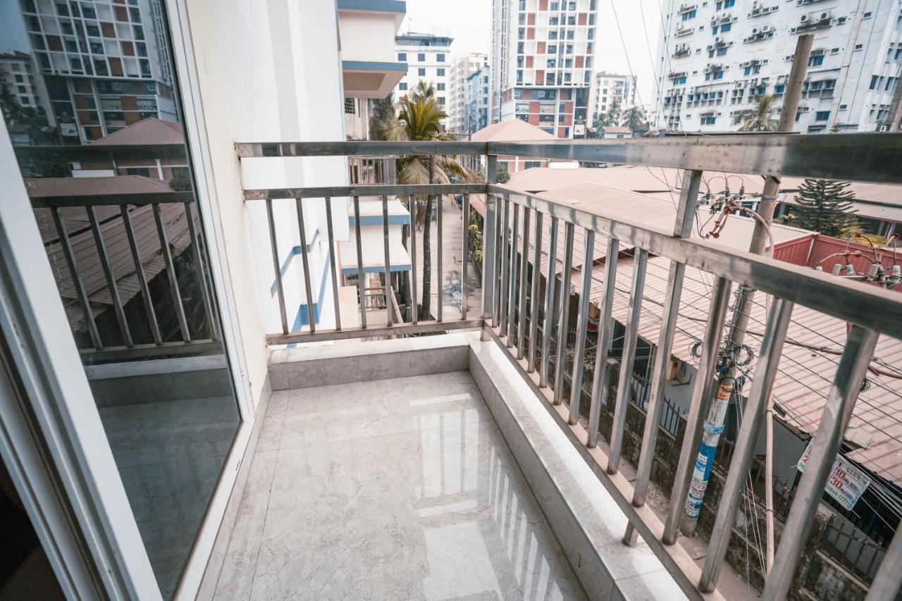 Jatra Flagship Chattogram City Centre จิตตะกอง ภายนอก รูปภาพ
